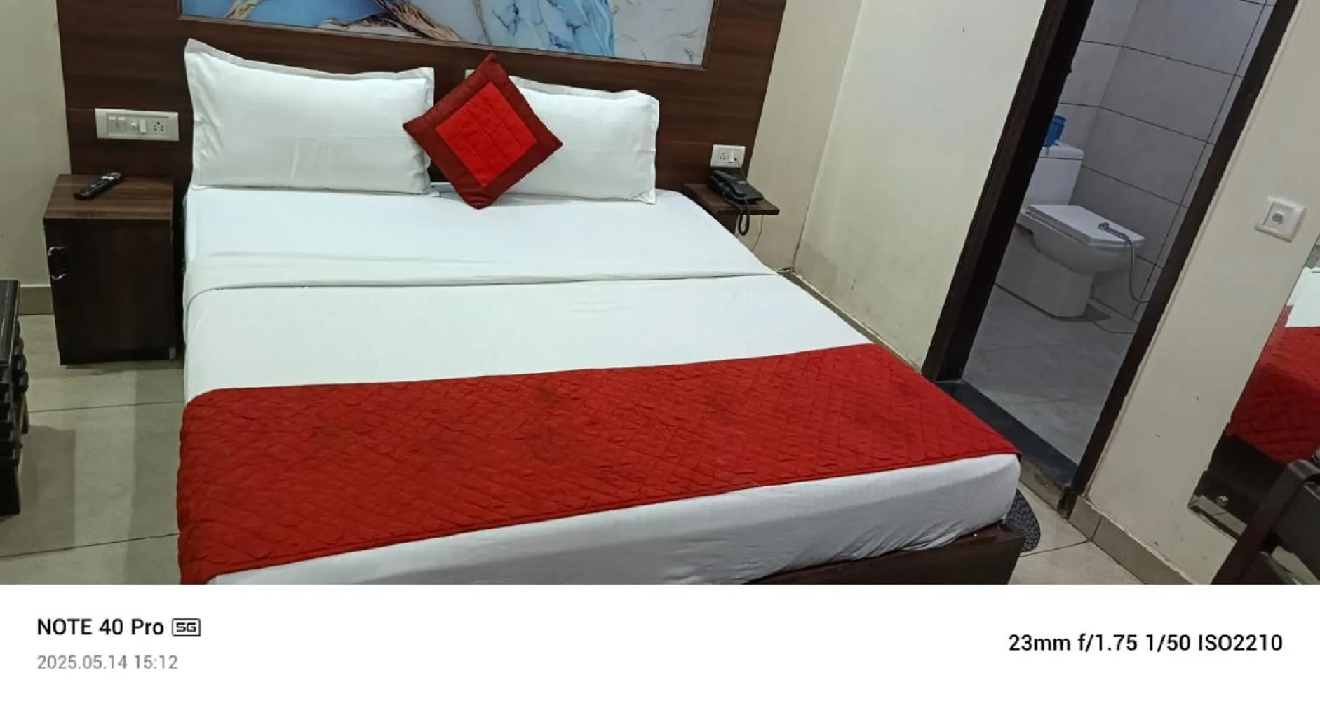 Hotel Emerald Park At Airport Indien