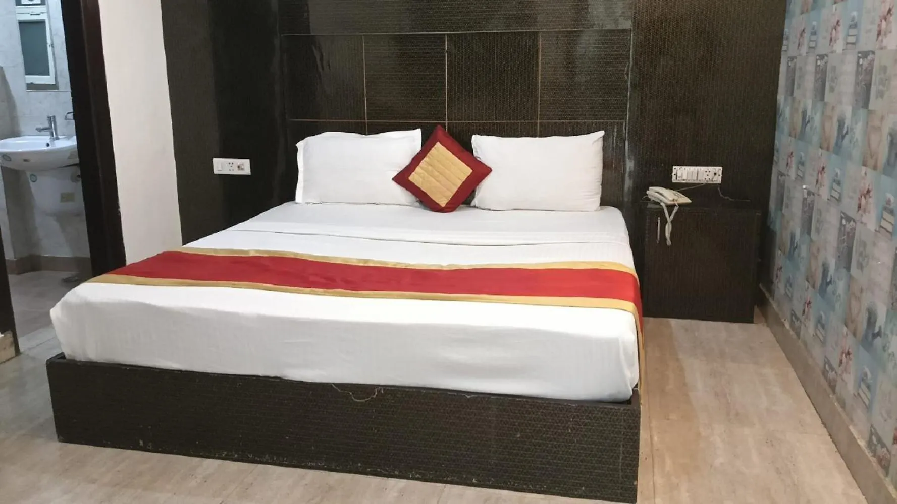 Hotel Emerald Park At Airport 0*, Neu-Delhi
