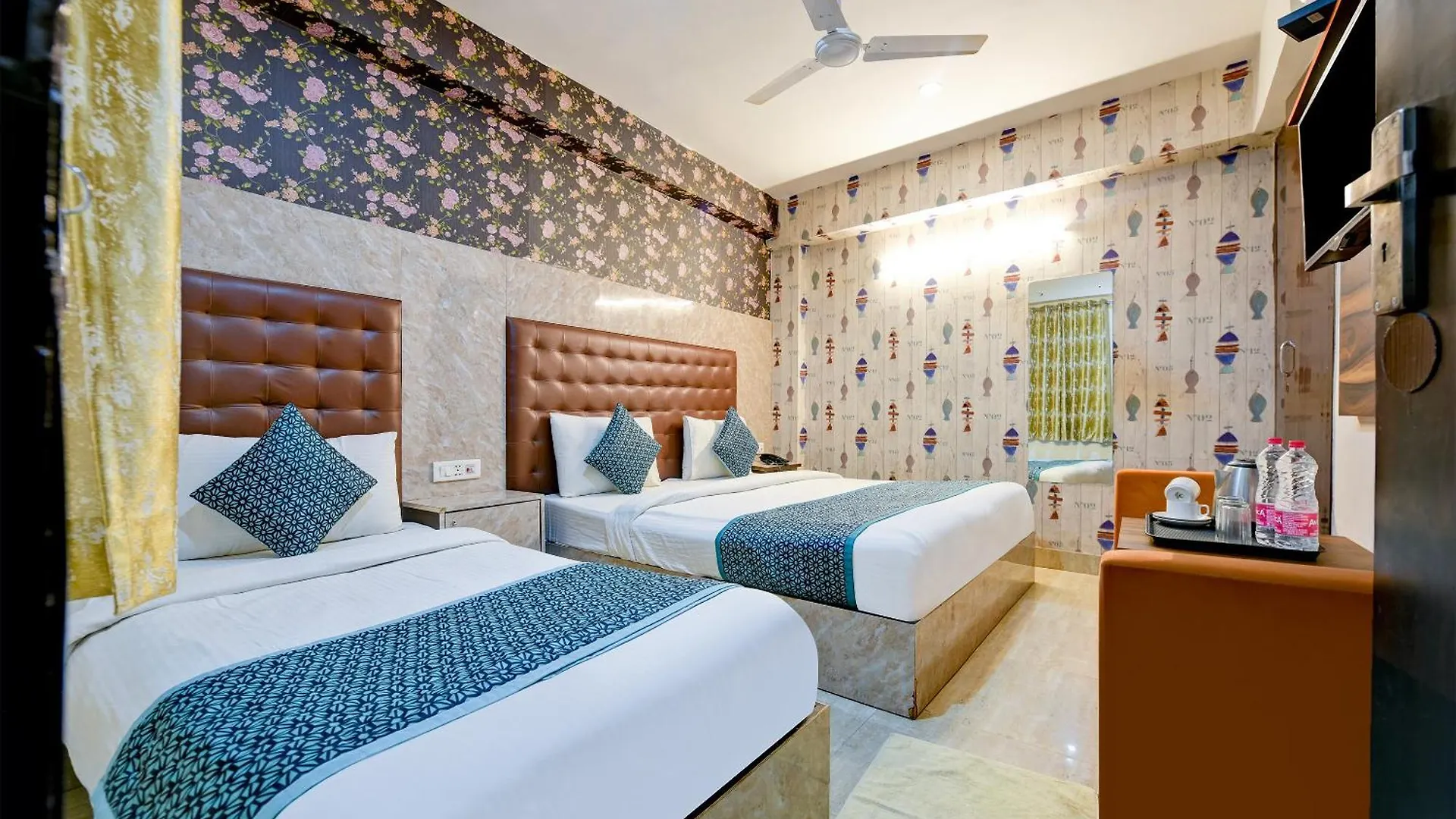 Hotel Emerald Park At Airport