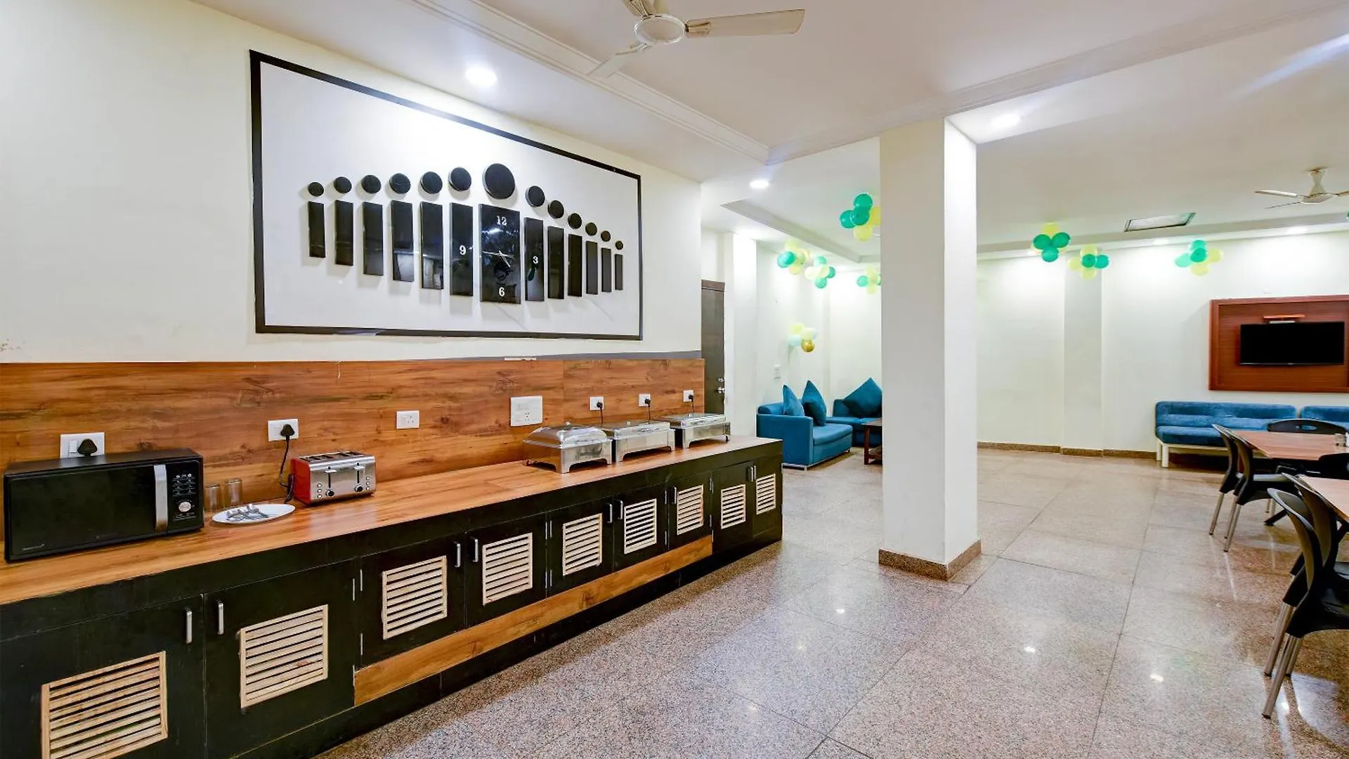 Hotel Emerald Park At Airport 印度